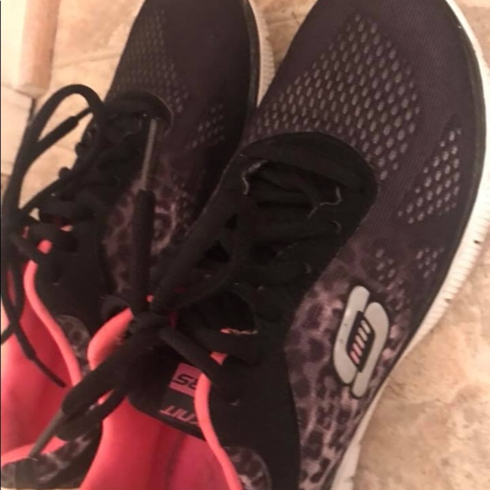 Running shoes